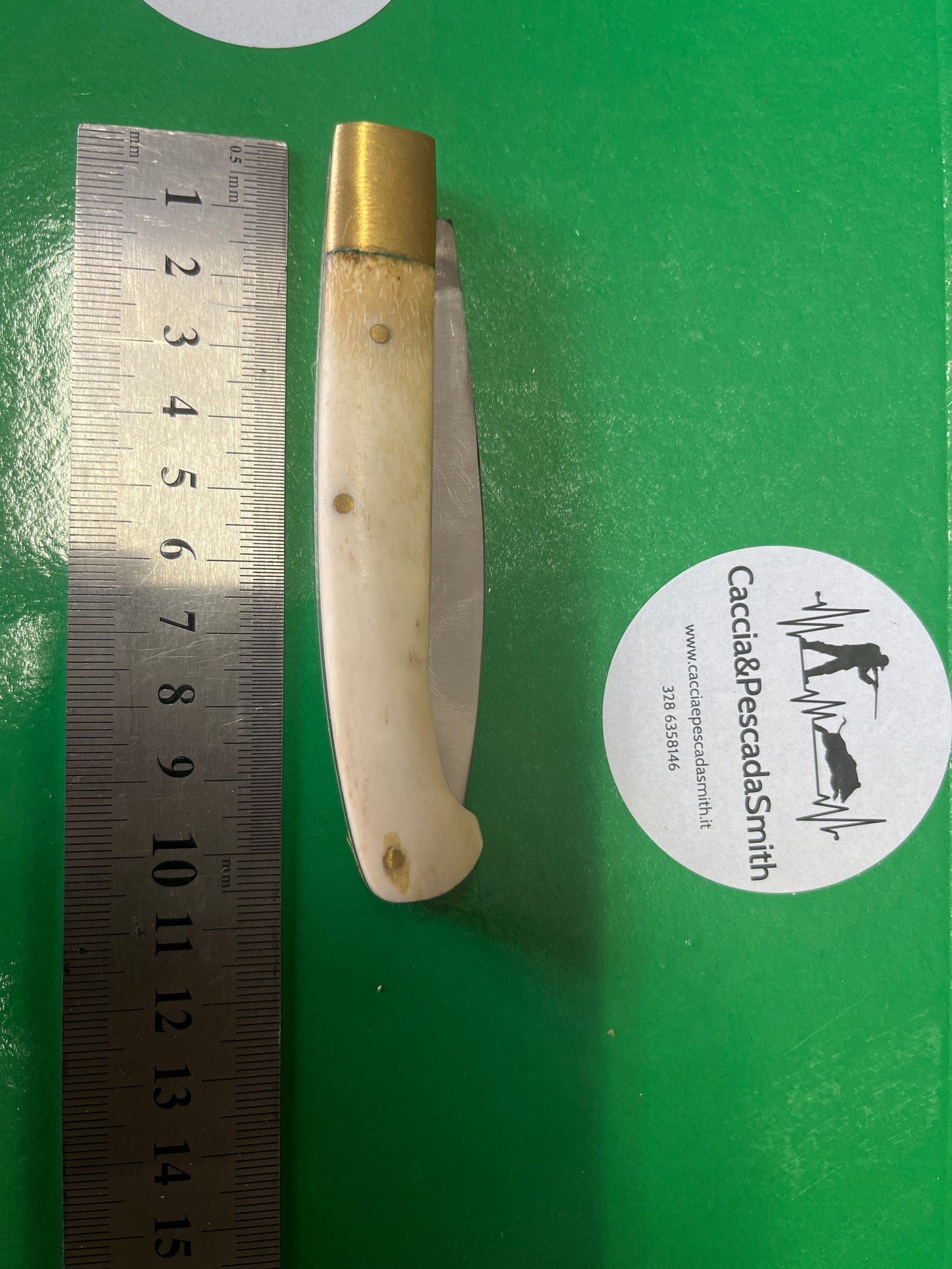 (Copia) Coltello economico manico corno chiaro