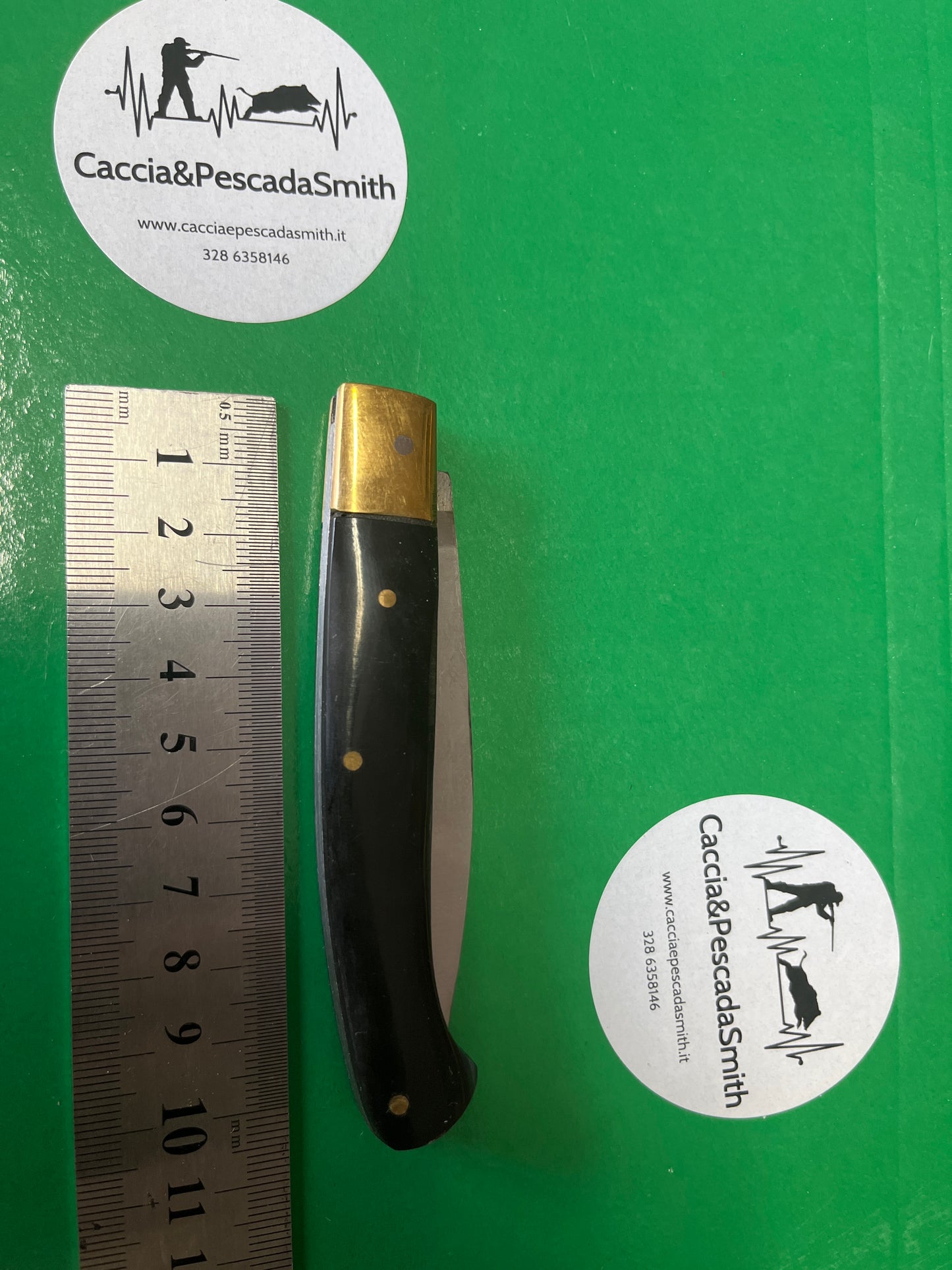 Coltello economico manico corno scuro