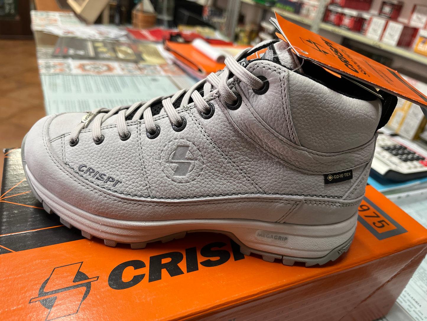 A.Way mid nub gtx white